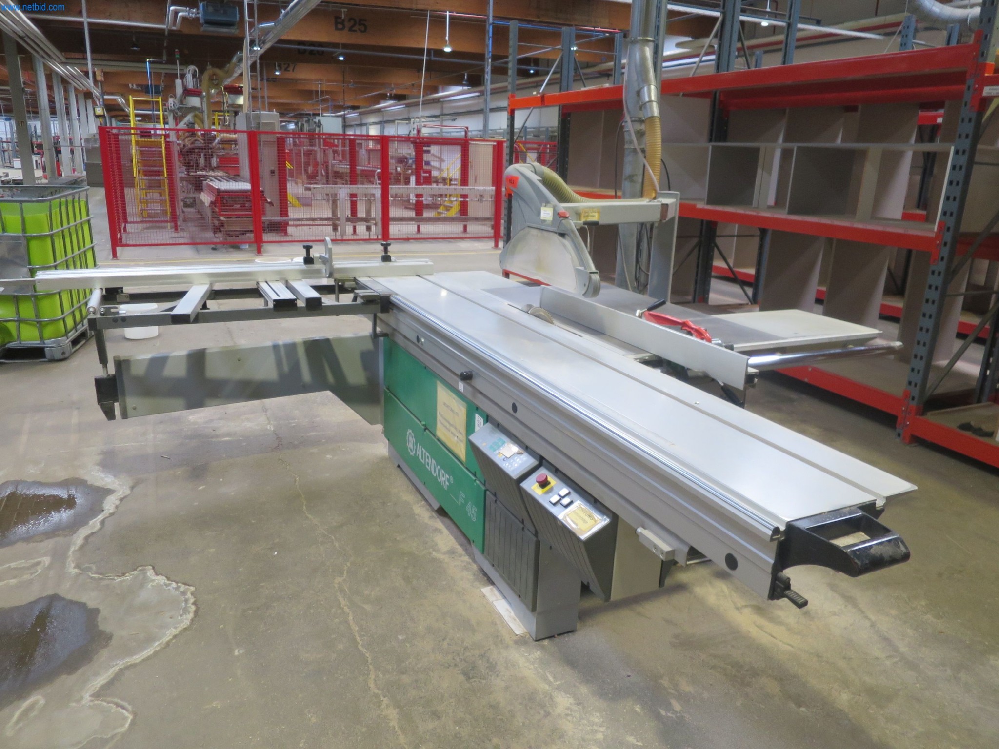 Maszyny do obróbki drewna do produkcji mebli kuchennych-1