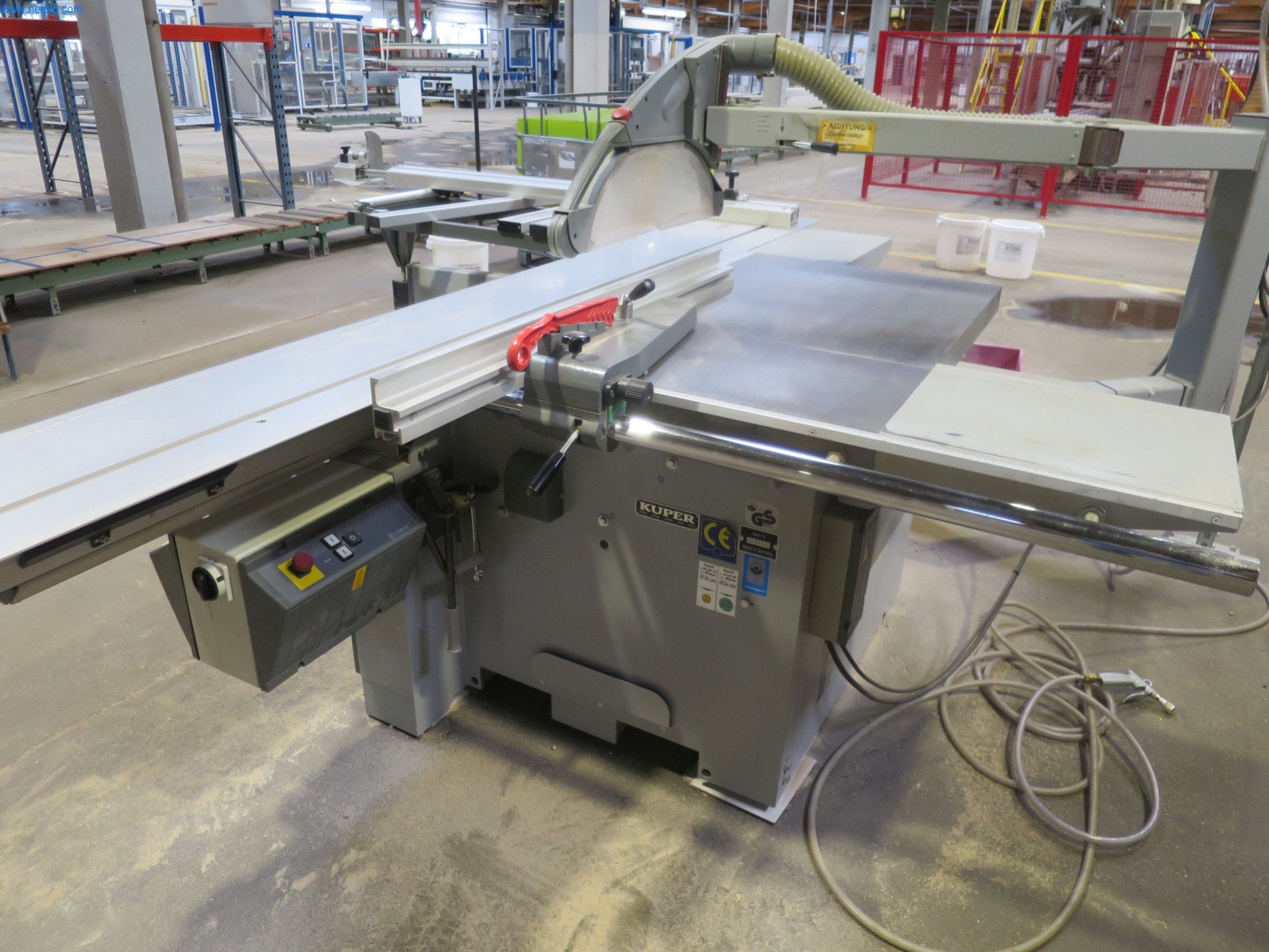 Maszyny do obróbki drewna do produkcji mebli kuchennych-6