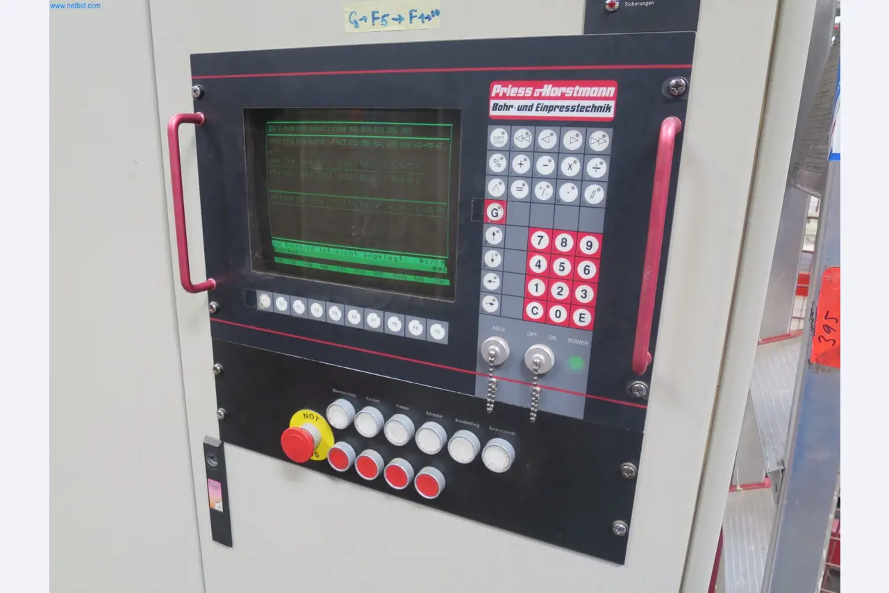 Holzbearbeitungsmaschinen zur Herstellung von Küchenmöbeln-5