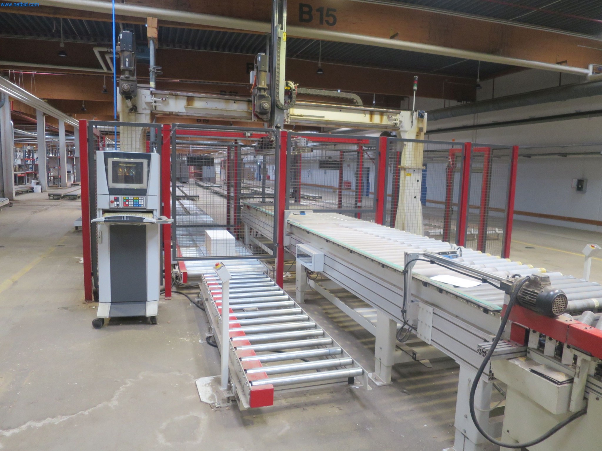 Maszyny do obróbki drewna do produkcji mebli kuchennych-13