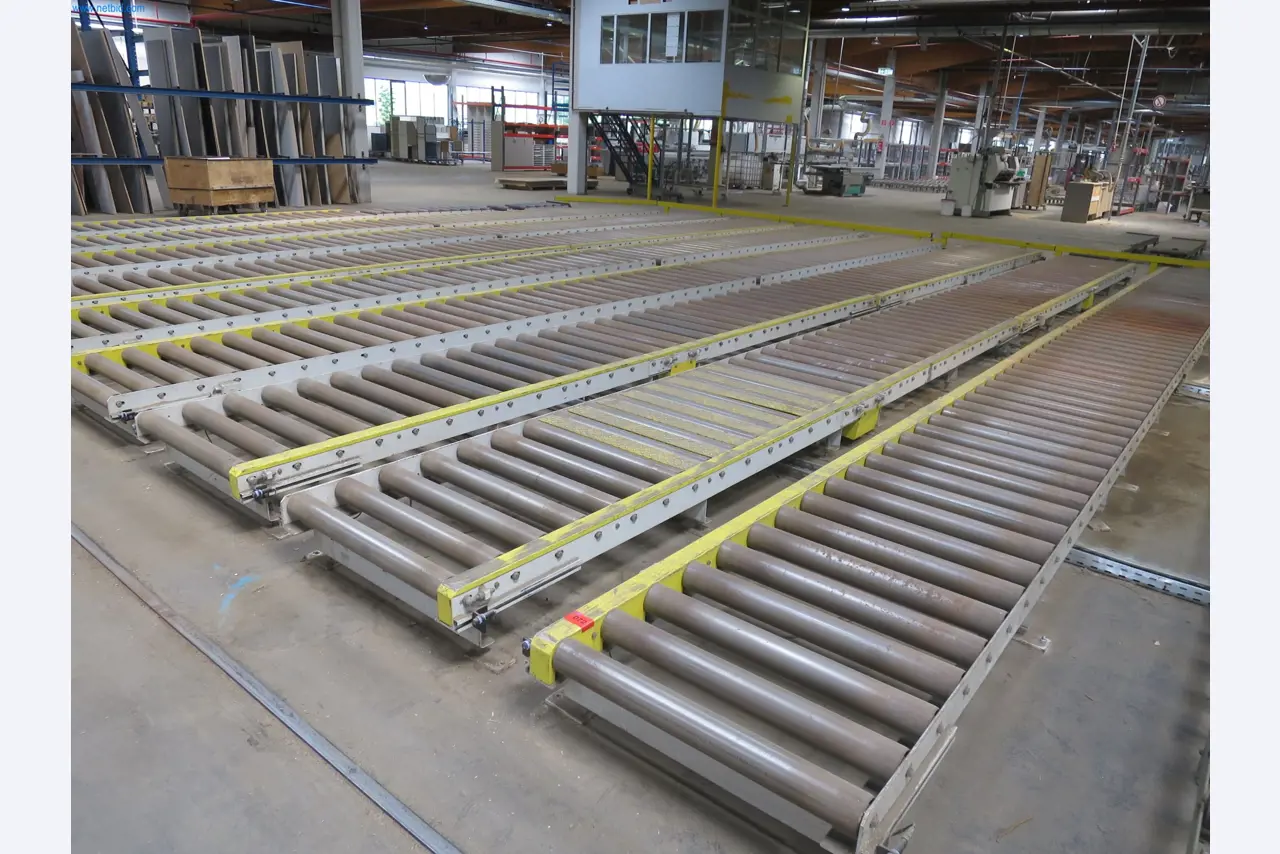 Maszyny do obróbki drewna do produkcji mebli kuchennych-1