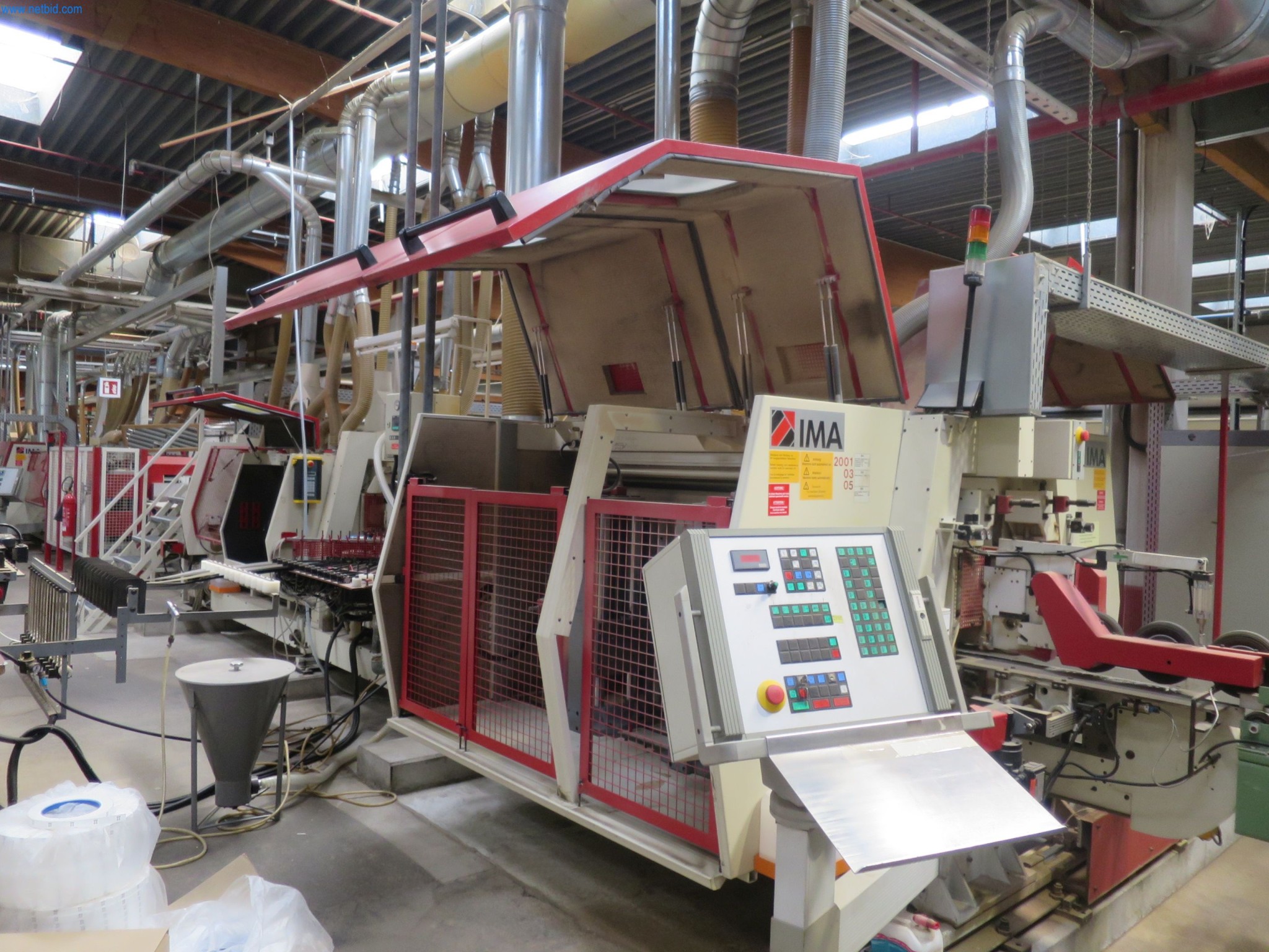 Maszyny do obróbki drewna do produkcji mebli kuchennych-3