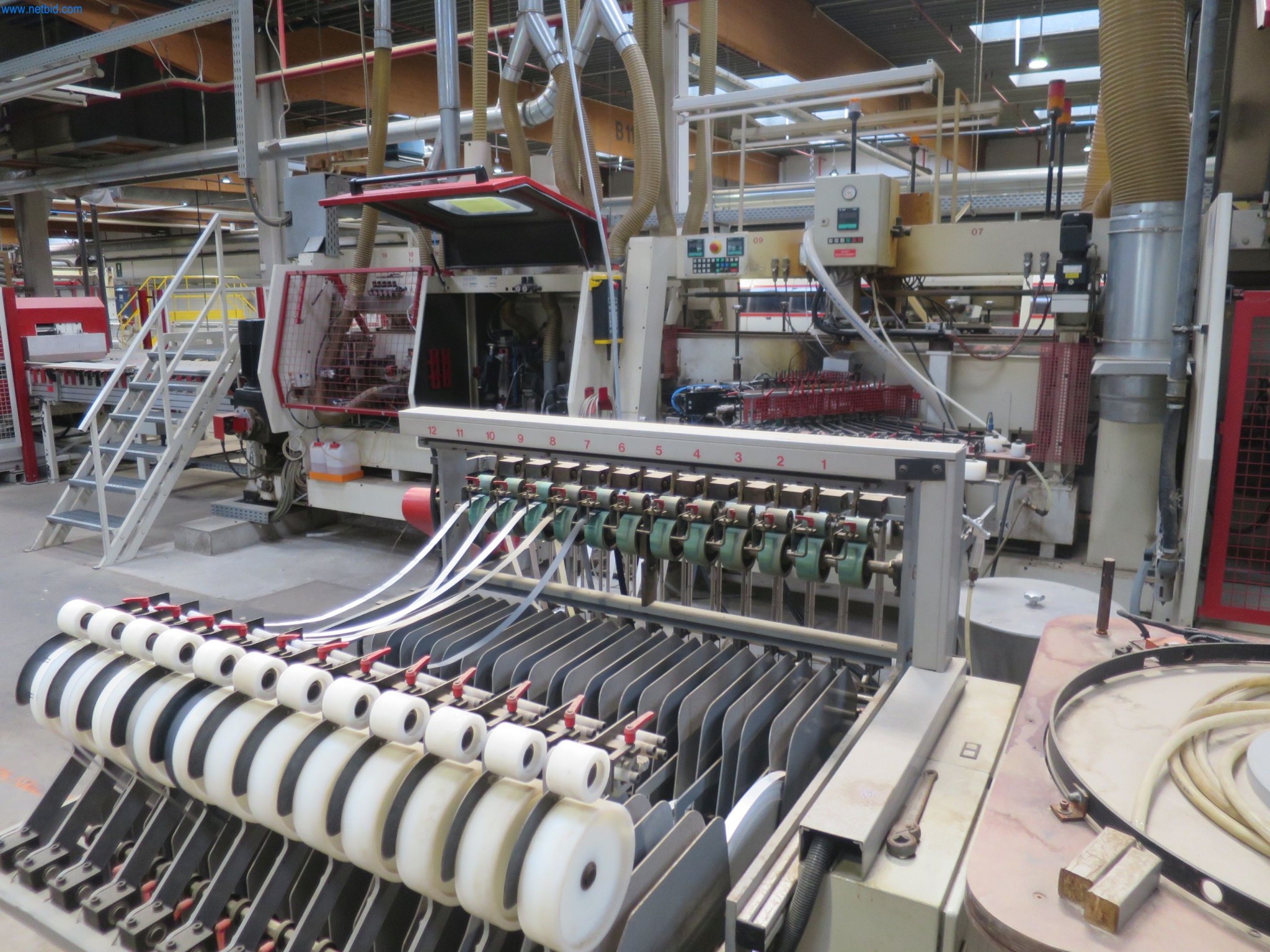 Maszyny do obróbki drewna do produkcji mebli kuchennych-4