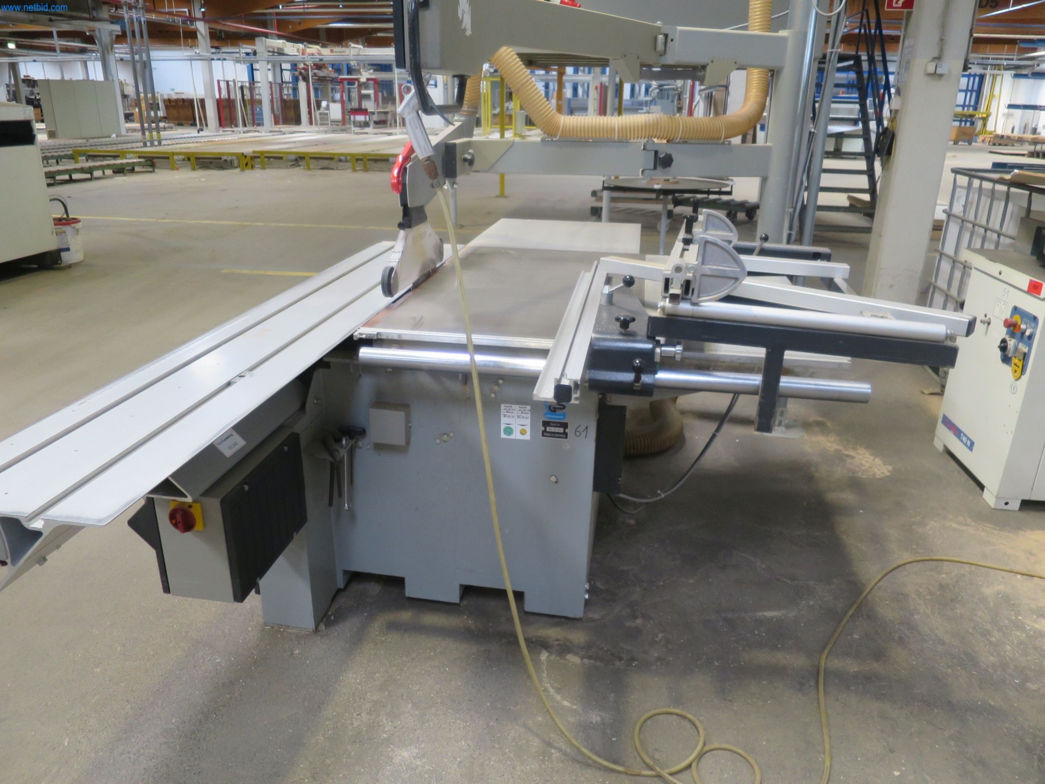 Maszyny do obróbki drewna do produkcji mebli kuchennych-4