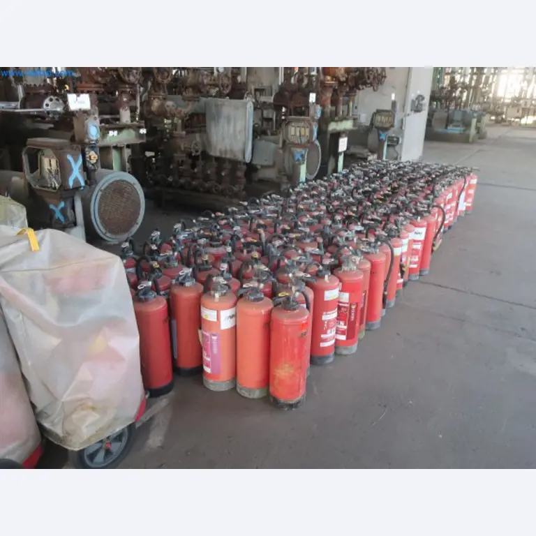 Zakłady produkcji i magazynowania mineralnych produktów olejowych, jak również surowców i produktów gotowych do produkcji smarów.-10