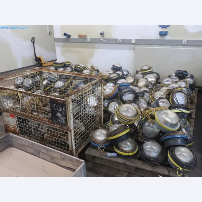 Zakłady produkcji i magazynowania mineralnych produktów olejowych, jak również surowców i produktów gotowych do produkcji smarów.-20