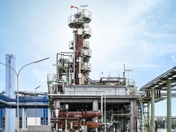 Zakłady produkcji i magazynowania mineralnych produktów olejowych, jak również surowców i produktów gotowych do produkcji smarów.-6