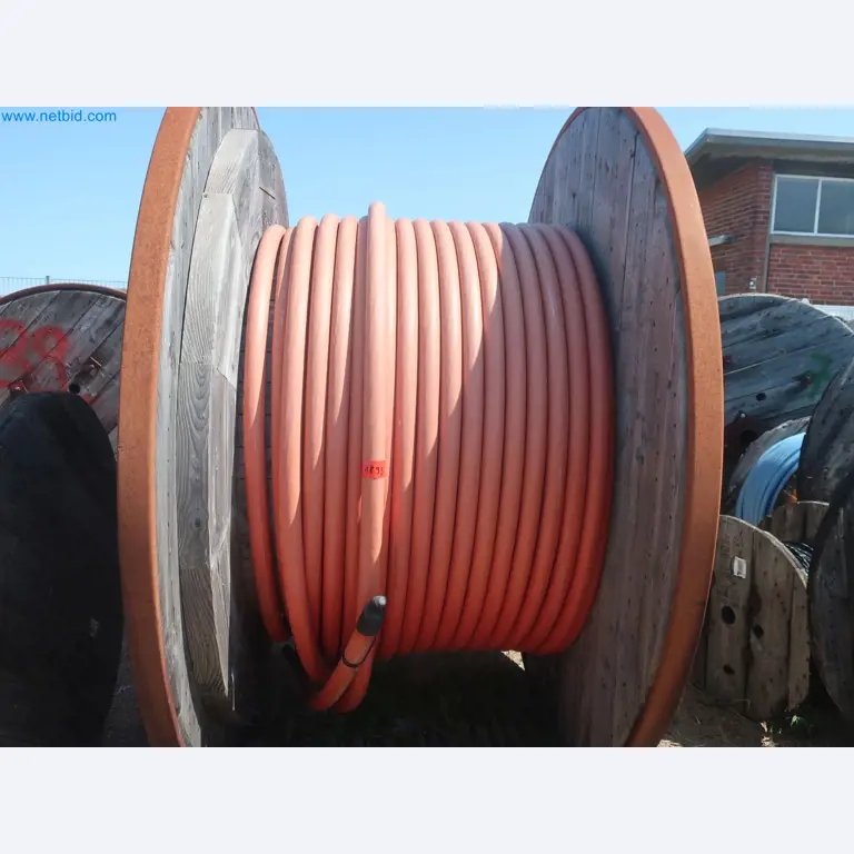 Závody na výrobu a skladování produktů z minerálních olejů, jakož i vstupů a hotových výrobků pro výrobu maziv.-2