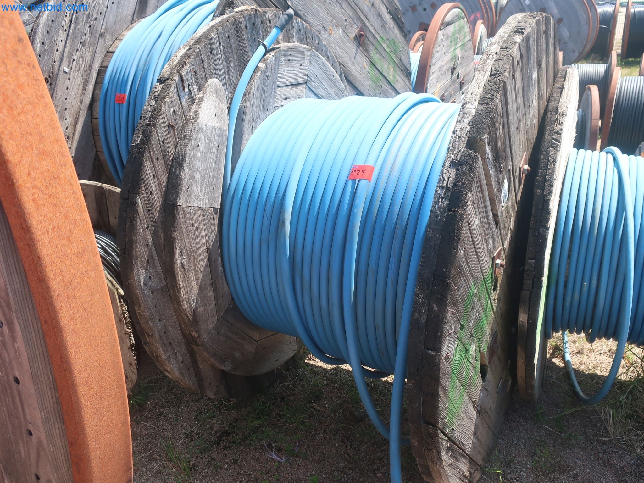 Závody na výrobu a skladování produktů z minerálních olejů, jakož i vstupů a hotových výrobků pro výrobu maziv.-5