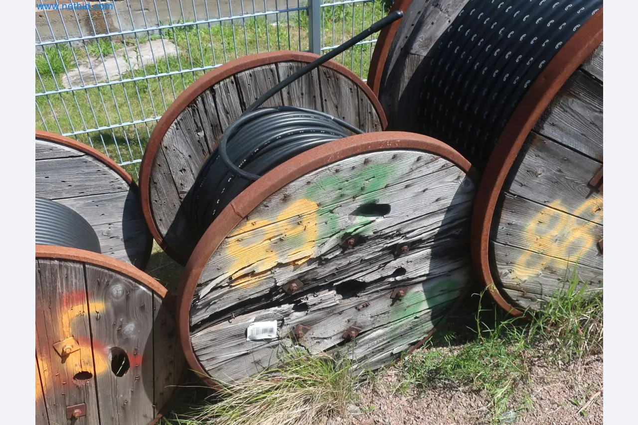 Závody na výrobu a skladování produktů z minerálních olejů, jakož i vstupů a hotových výrobků pro výrobu maziv.-6