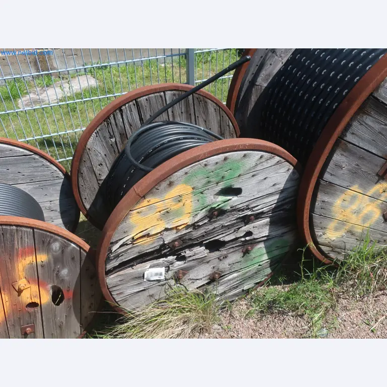 Závody na výrobu a skladování produktů z minerálních olejů, jakož i vstupů a hotových výrobků pro výrobu maziv.-6