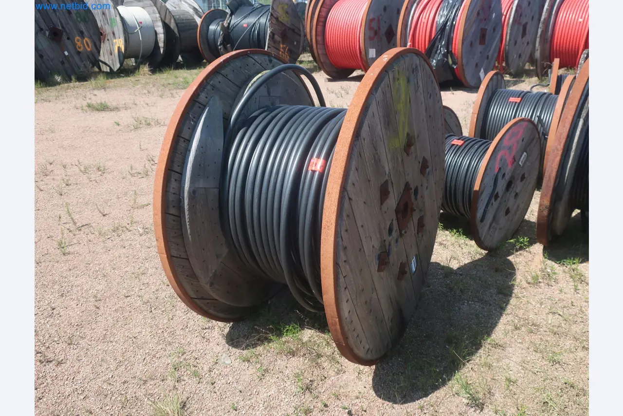 Závody na výrobu a skladování produktů z minerálních olejů, jakož i vstupů a hotových výrobků pro výrobu maziv.-7