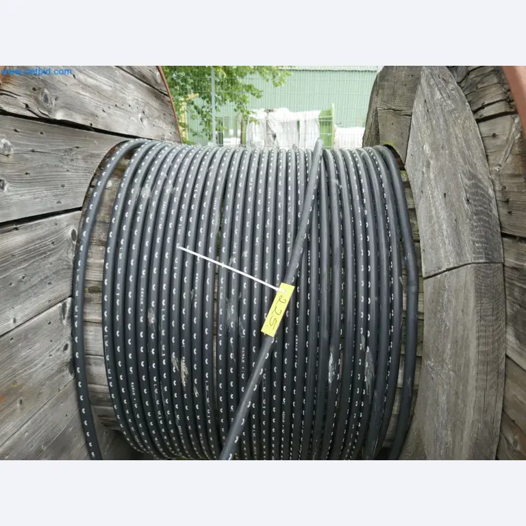 Závody na výrobu a skladování produktů z minerálních olejů, jakož i vstupů a hotových výrobků pro výrobu maziv.-10