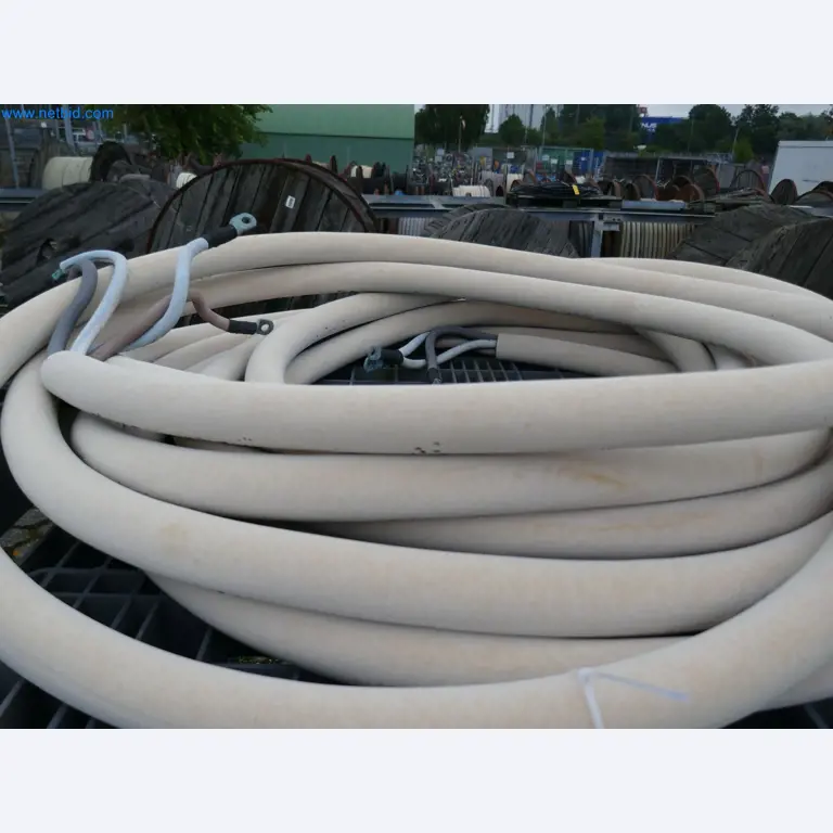 Závody na výrobu a skladování produktů z minerálních olejů, jakož i vstupů a hotových výrobků pro výrobu maziv.-6