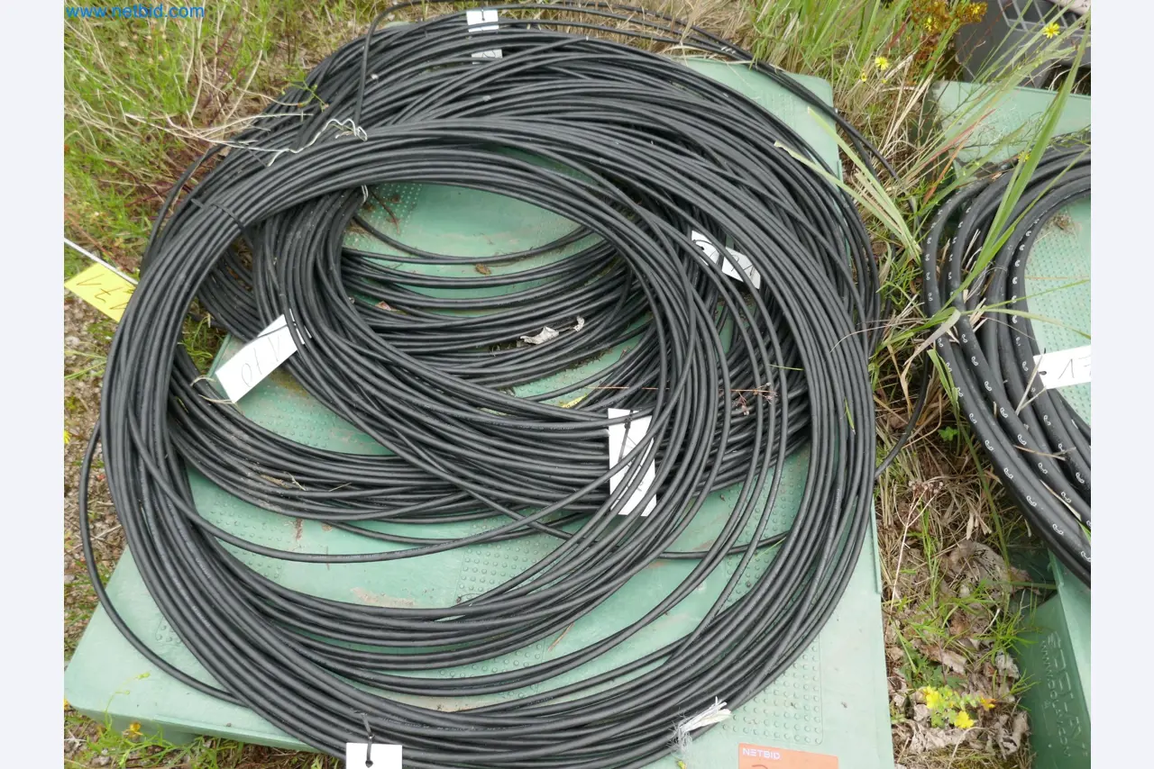 Závody na výrobu a skladování produktů z minerálních olejů, jakož i vstupů a hotových výrobků pro výrobu maziv.-8