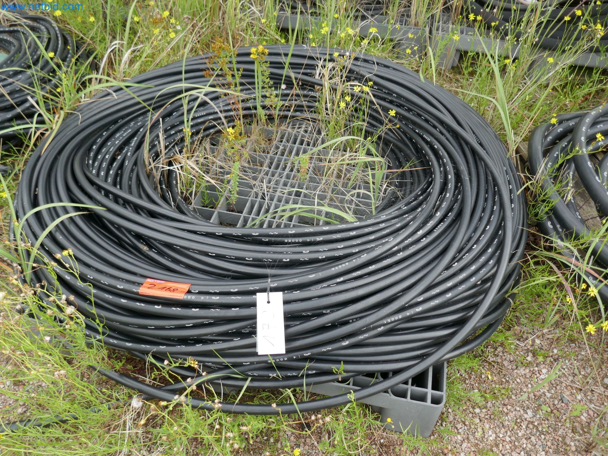 Závody na výrobu a skladování produktů z minerálních olejů, jakož i vstupů a hotových výrobků pro výrobu maziv.-9