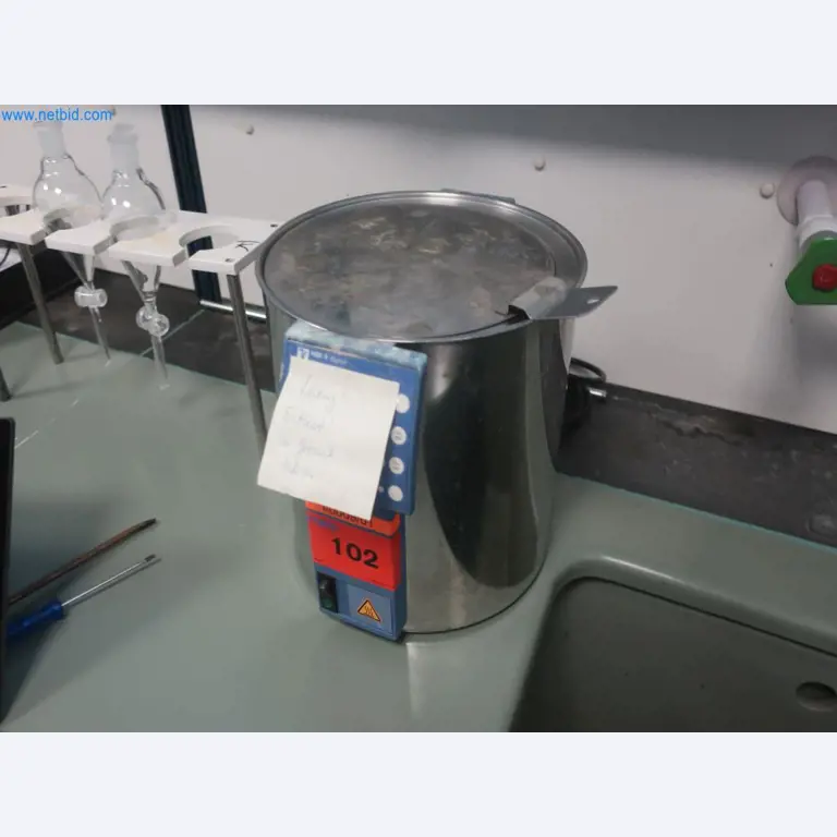 Zakłady produkcji i magazynowania mineralnych produktów olejowych, jak również surowców i produktów gotowych do produkcji smarów.-1