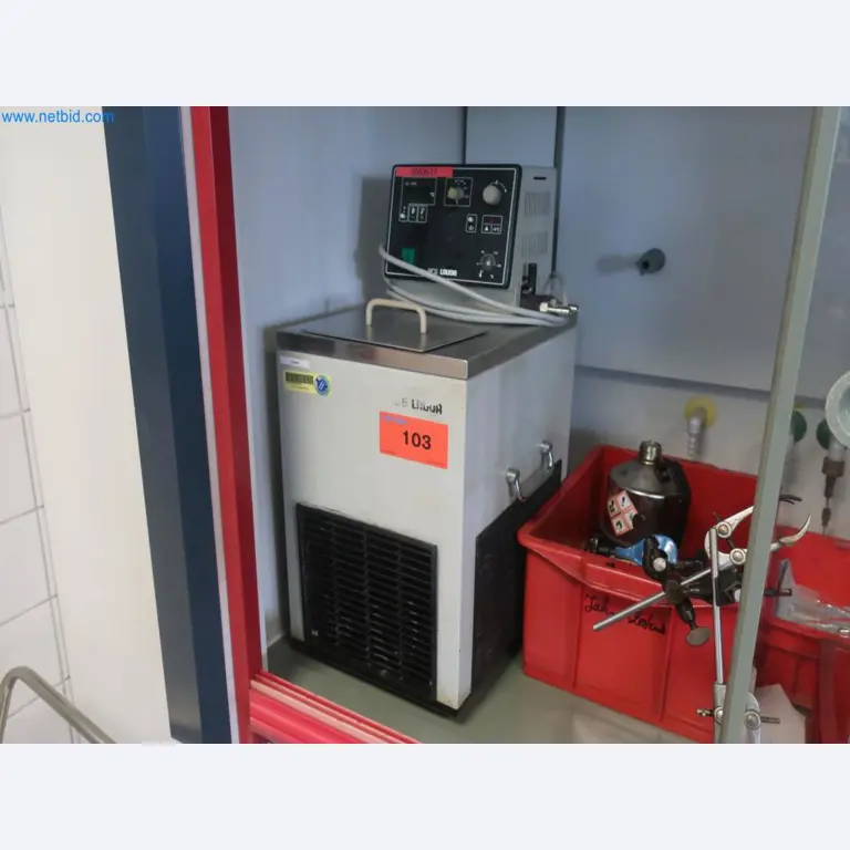 Installations pour la fabrication et le stockage de produits pétroliers ainsi que de produits d'alimentation et de produits finis pour la fabrication de lubrifiants-1