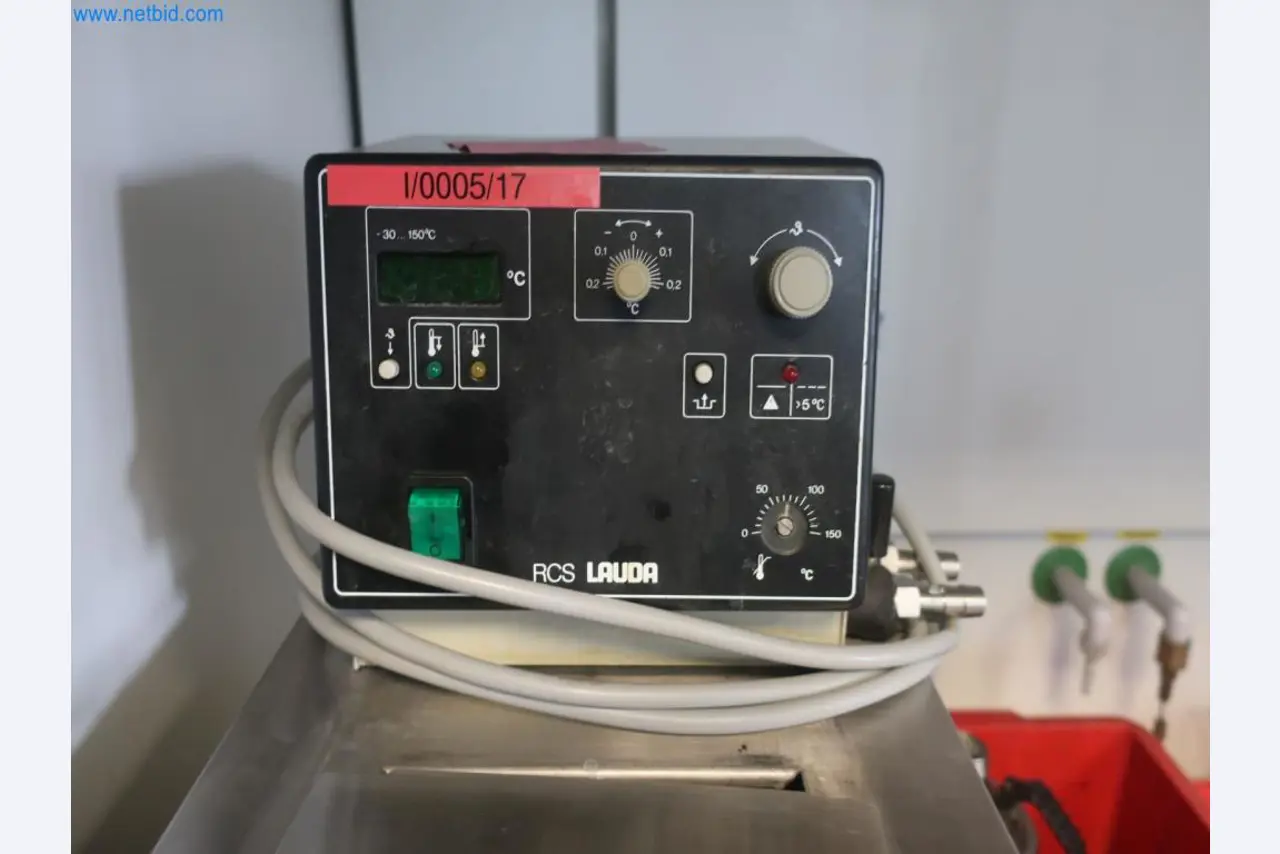 Installations pour la fabrication et le stockage de produits pétroliers ainsi que de produits d'alimentation et de produits finis pour la fabrication de lubrifiants-2
