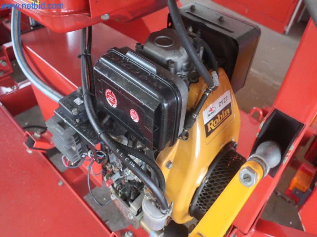 Plants for the production and storage of mineral oil products as well as input and finished products for the production of lubricants-3