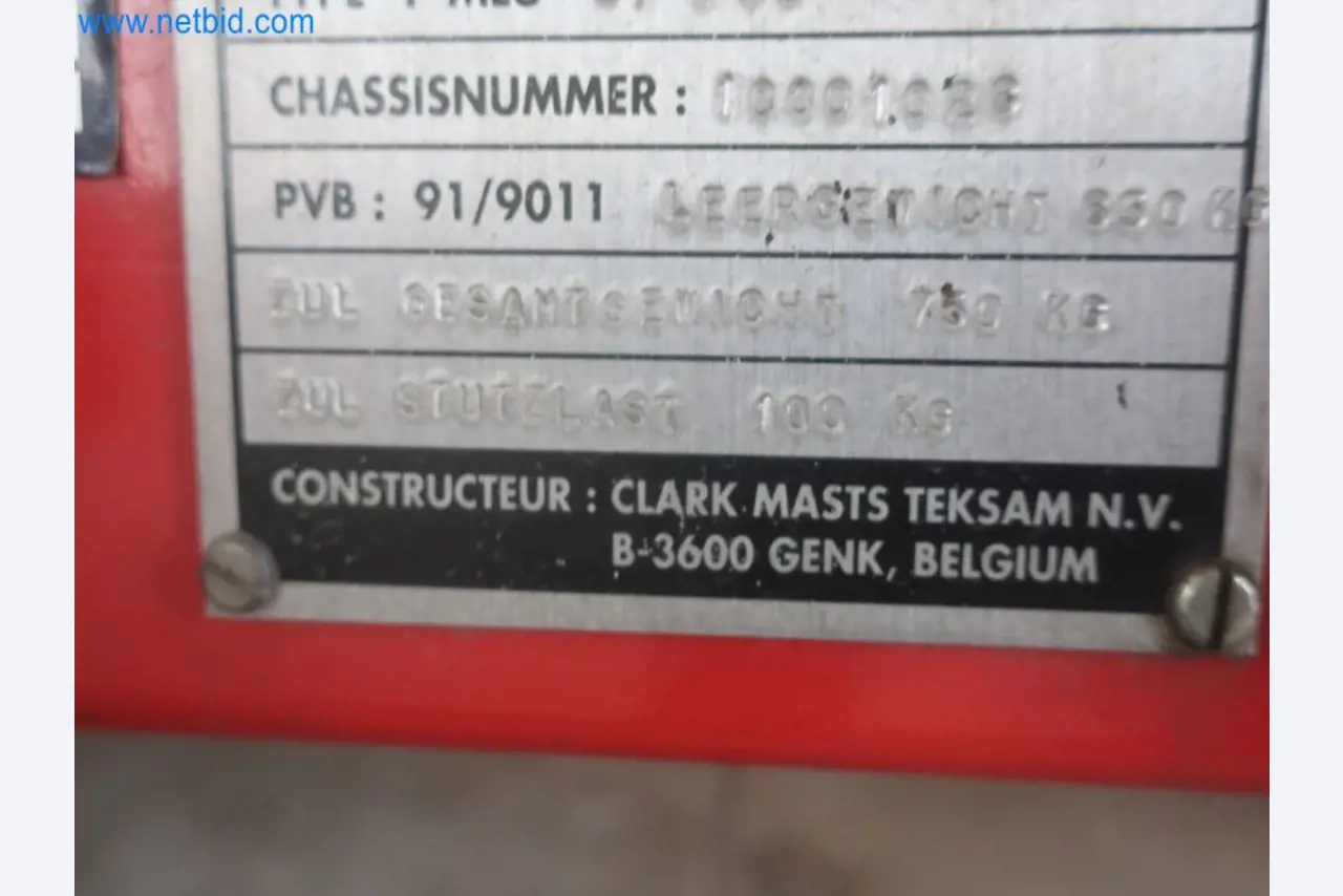 Závody na výrobu a skladování produktů z minerálních olejů, jakož i vstupů a hotových výrobků pro výrobu maziv.-5