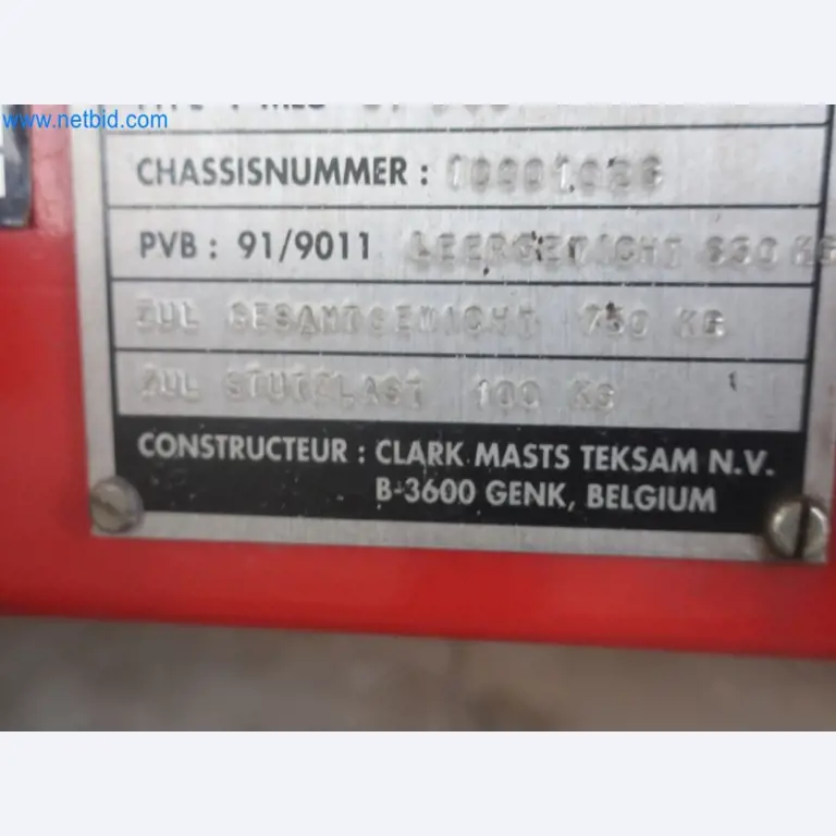 Závody na výrobu a skladování produktů z minerálních olejů, jakož i vstupů a hotových výrobků pro výrobu maziv.-5