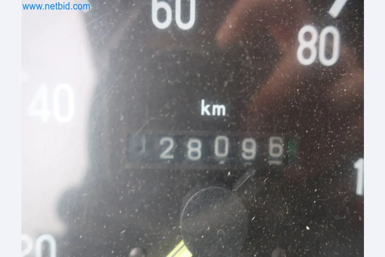 Zakłady produkcji i magazynowania mineralnych produktów olejowych, jak również surowców i produktów gotowych do produkcji smarów.-10