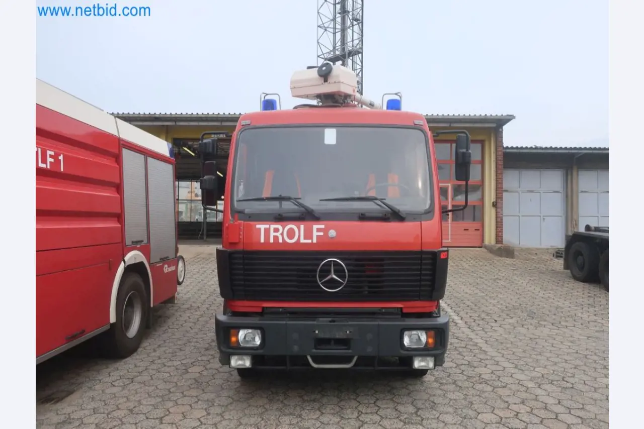 Zakłady produkcji i magazynowania mineralnych produktów olejowych, jak również surowców i produktów gotowych do produkcji smarów.-2