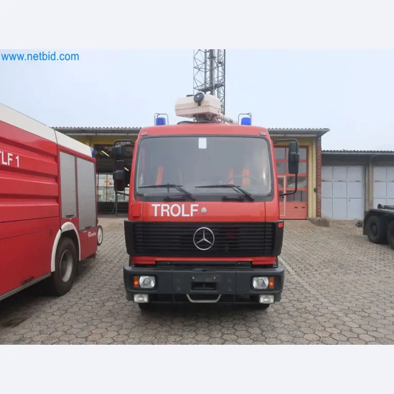 Zakłady produkcji i magazynowania mineralnych produktów olejowych, jak również surowców i produktów gotowych do produkcji smarów.-2