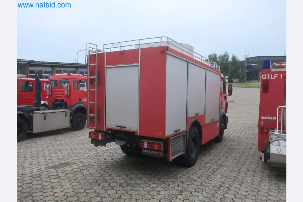 Zakłady produkcji i magazynowania mineralnych produktów olejowych, jak również surowców i produktów gotowych do produkcji smarów.-4