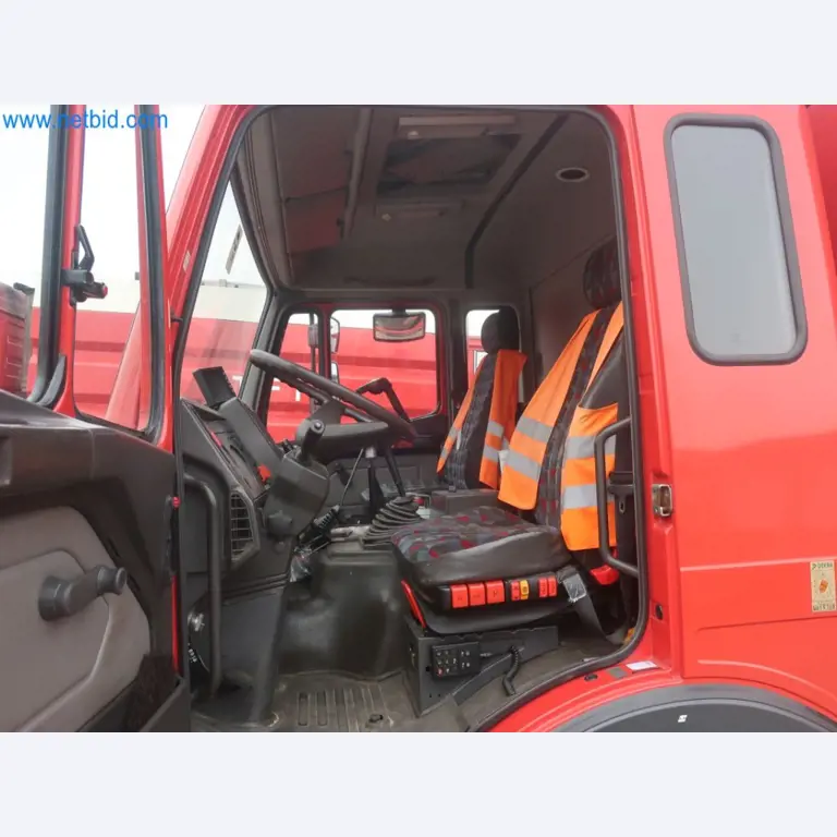 Zakłady produkcji i magazynowania mineralnych produktów olejowych, jak również surowców i produktów gotowych do produkcji smarów.-6