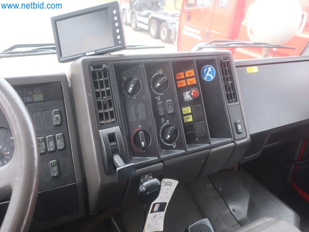 Plants for the production and storage of mineral oil products as well as input and finished products for the production of lubricants-14