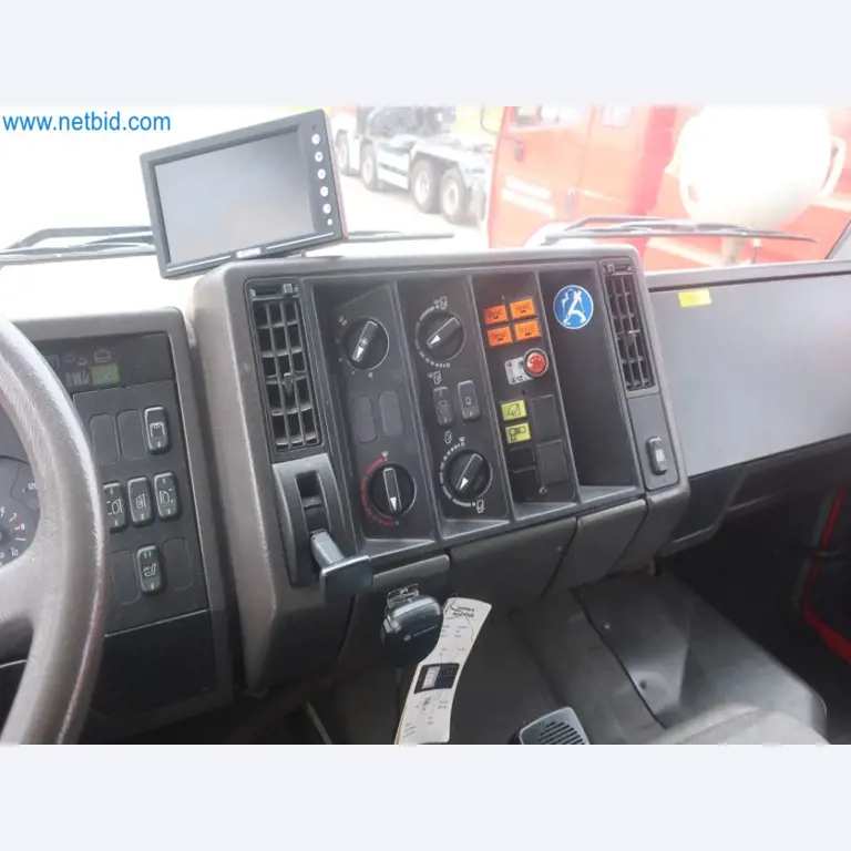 Zakłady produkcji i magazynowania mineralnych produktów olejowych, jak również surowców i produktów gotowych do produkcji smarów.-14