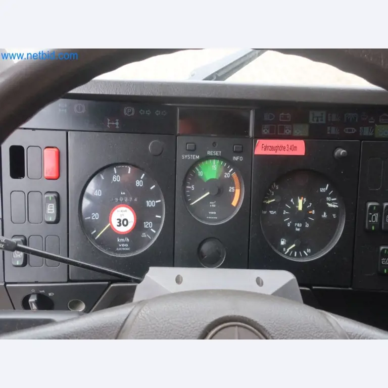 Zakłady produkcji i magazynowania mineralnych produktów olejowych, jak również surowców i produktów gotowych do produkcji smarów.-15