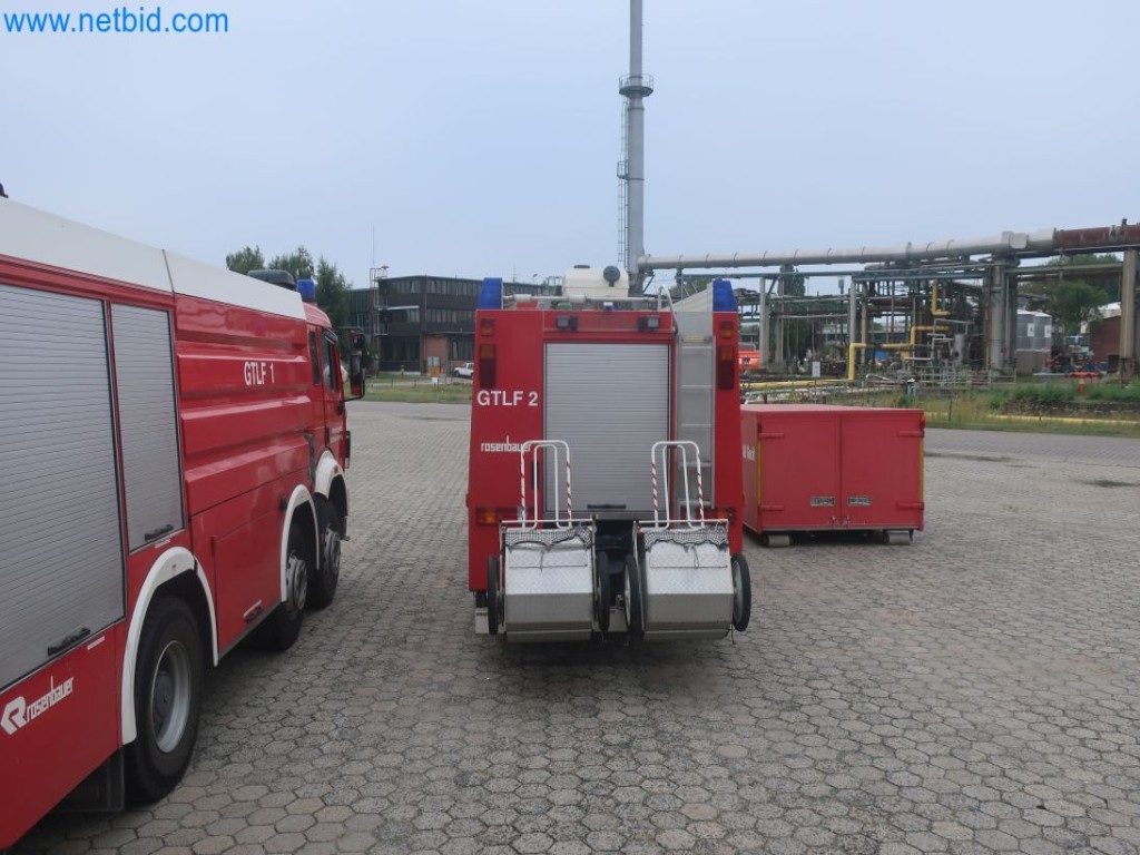 Plants for the production and storage of mineral oil products as well as input and finished products for the production of lubricants-11