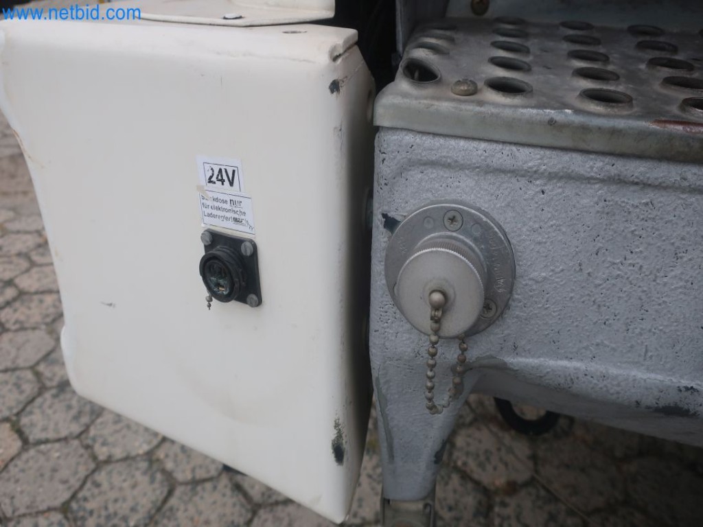 Plants for the production and storage of mineral oil products as well as input and finished products for the production of lubricants-12