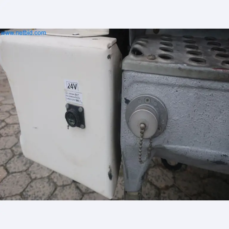 Závody na výrobu a skladování produktů z minerálních olejů, jakož i vstupů a hotových výrobků pro výrobu maziv.-12