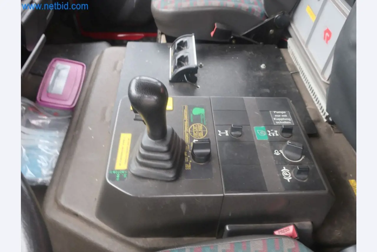 Závody na výrobu a skladování produktů z minerálních olejů, jakož i vstupů a hotových výrobků pro výrobu maziv.-14