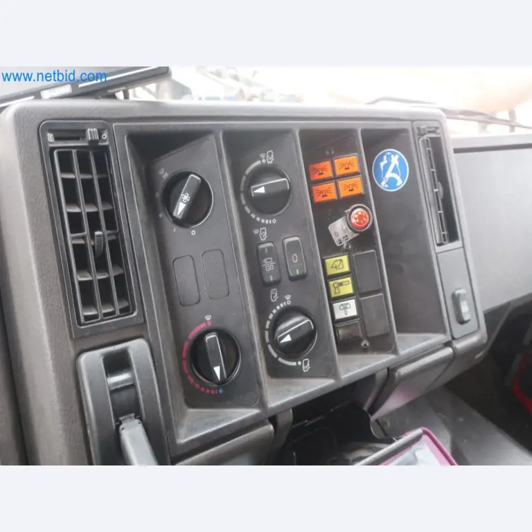 Závody na výrobu a skladování produktů z minerálních olejů, jakož i vstupů a hotových výrobků pro výrobu maziv.-16