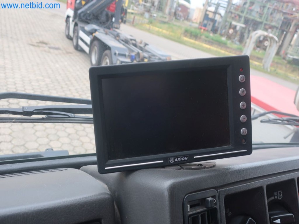 Plants for the production and storage of mineral oil products as well as input and finished products for the production of lubricants-18