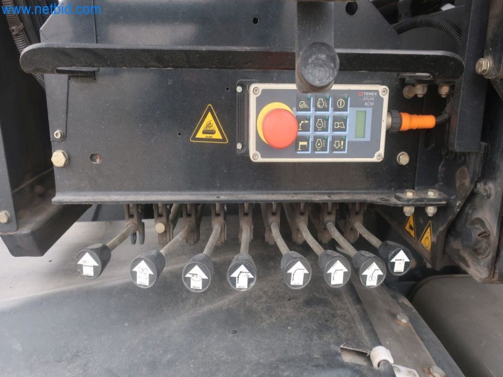 Plants for the production and storage of mineral oil products as well as input and finished products for the production of lubricants-10