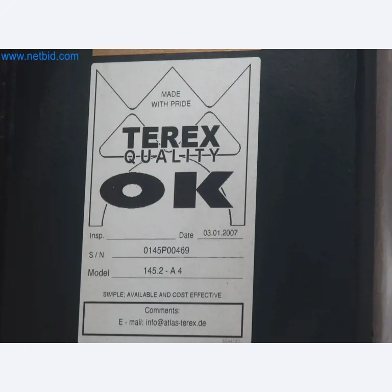 Zakłady produkcji i magazynowania mineralnych produktów olejowych, jak również surowców i produktów gotowych do produkcji smarów.-13