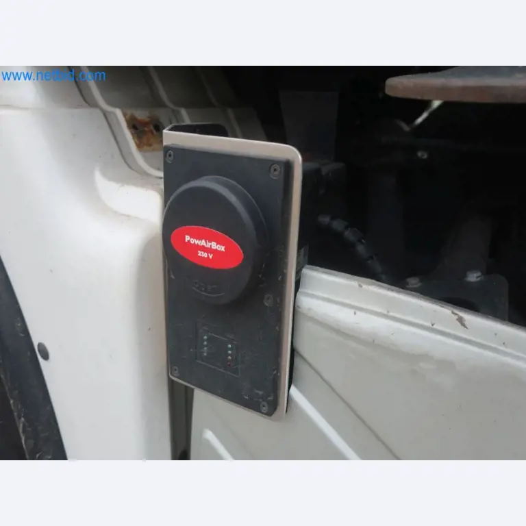 Zakłady produkcji i magazynowania mineralnych produktów olejowych, jak również surowców i produktów gotowych do produkcji smarów.-14