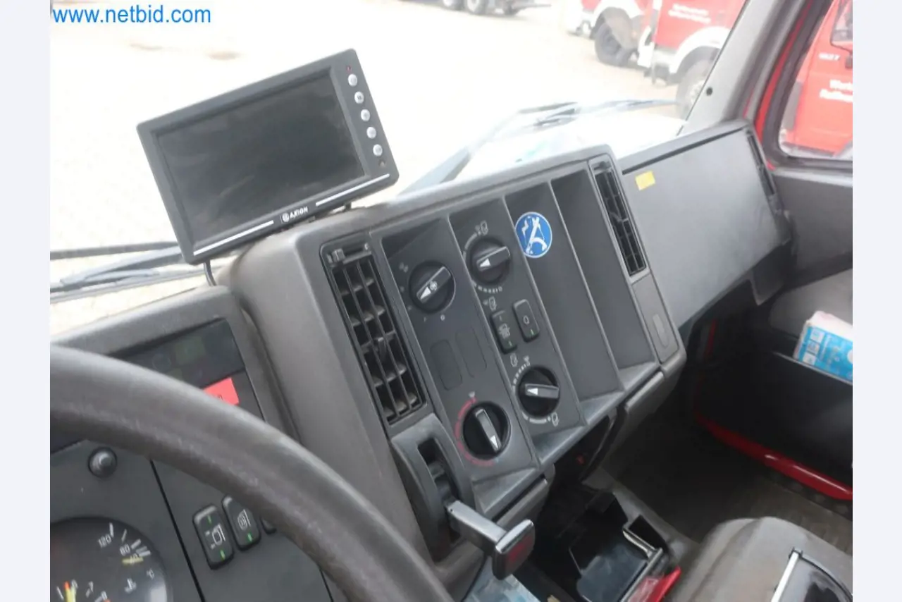 Zakłady produkcji i magazynowania mineralnych produktów olejowych, jak również surowców i produktów gotowych do produkcji smarów.-10