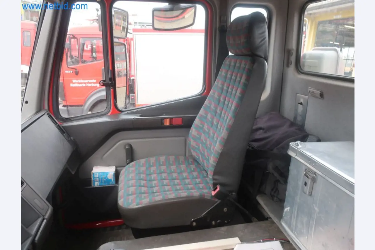 Zakłady produkcji i magazynowania mineralnych produktów olejowych, jak również surowców i produktów gotowych do produkcji smarów.-11