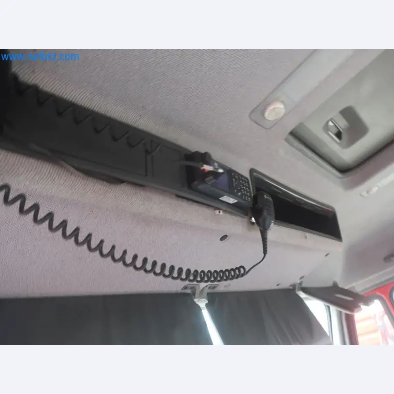 Zakłady produkcji i magazynowania mineralnych produktów olejowych, jak również surowców i produktów gotowych do produkcji smarów.-14