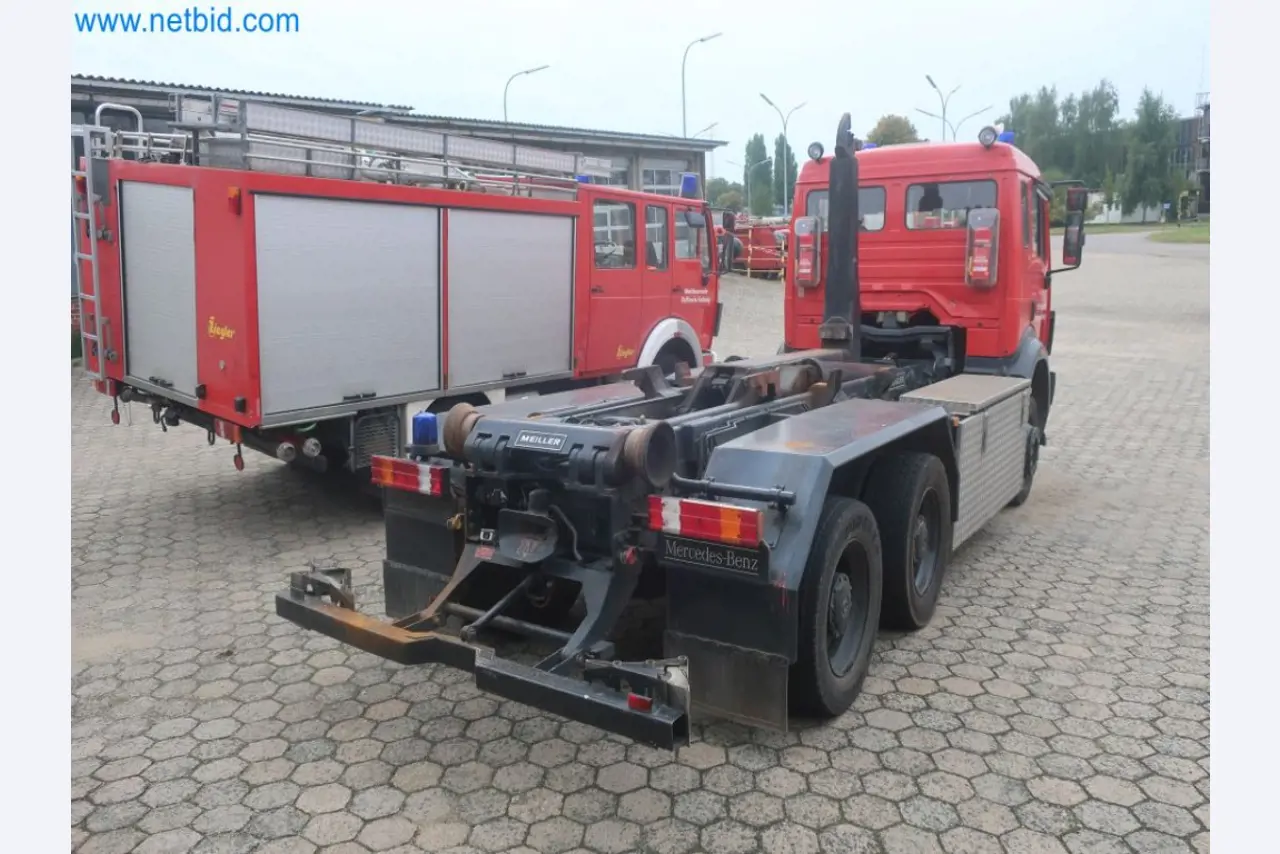 Zakłady produkcji i magazynowania mineralnych produktów olejowych, jak również surowców i produktów gotowych do produkcji smarów.-4