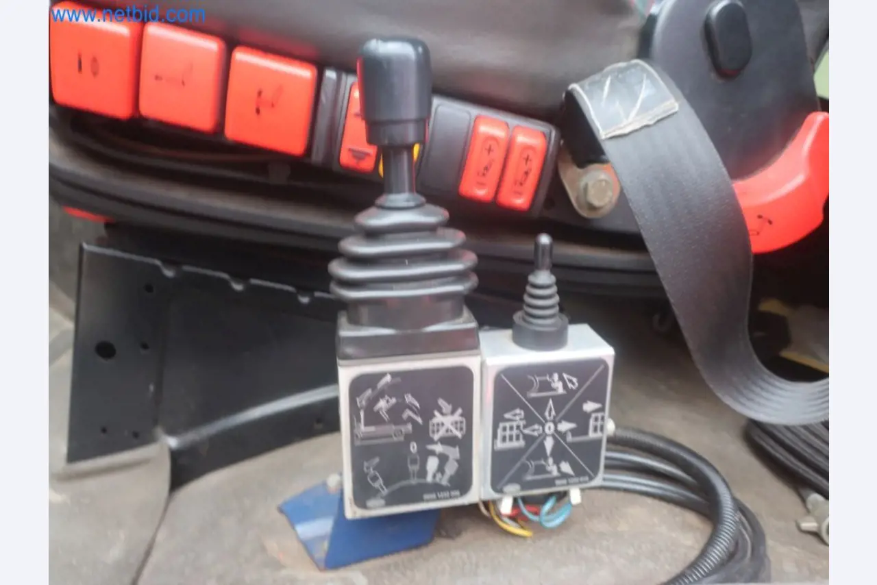 Zakłady produkcji i magazynowania mineralnych produktów olejowych, jak również surowców i produktów gotowych do produkcji smarów.-7