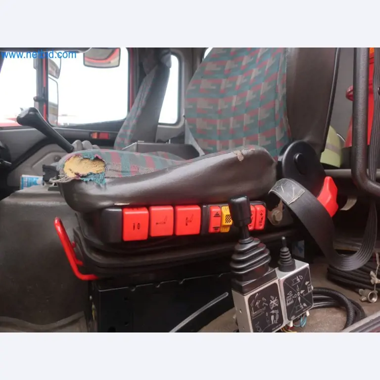 Zakłady produkcji i magazynowania mineralnych produktów olejowych, jak również surowców i produktów gotowych do produkcji smarów.-8