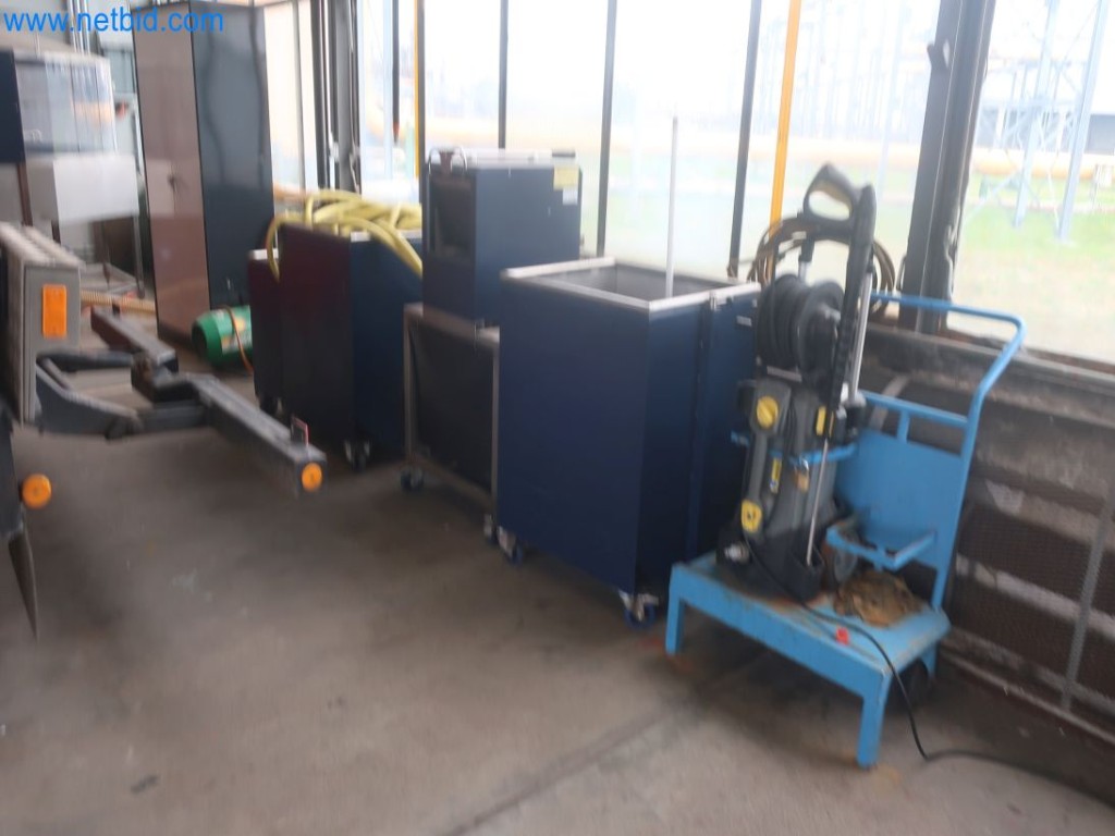 Plants for the production and storage of mineral oil products as well as input and finished products for the production of lubricants-10